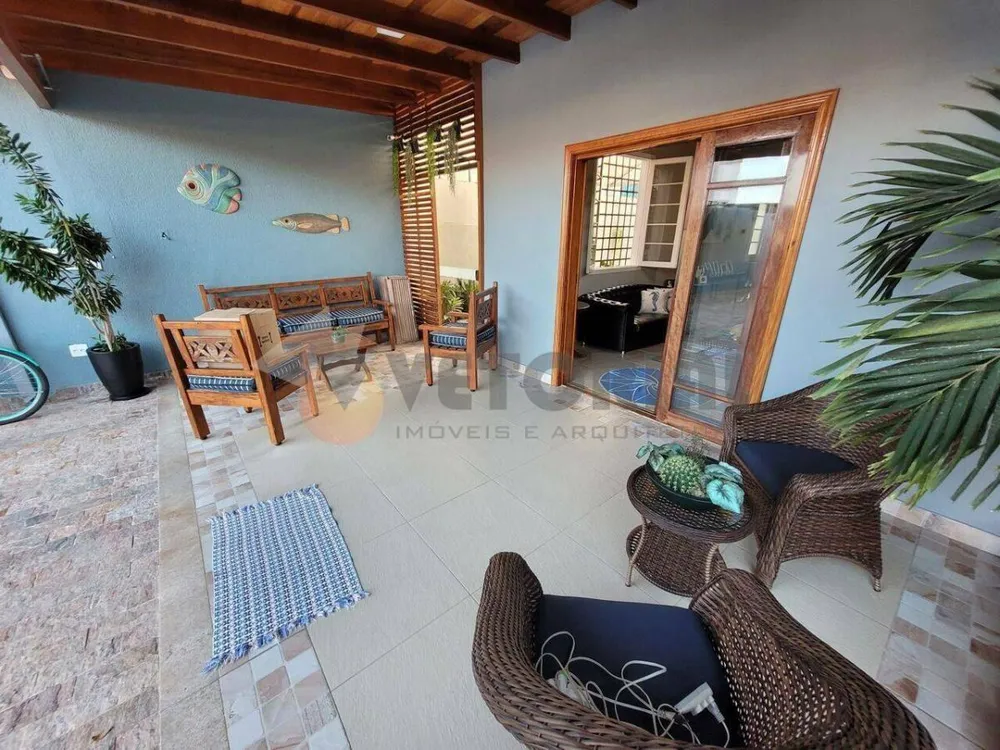 Sobrado, 6 quartos, 450 m² - Foto 2