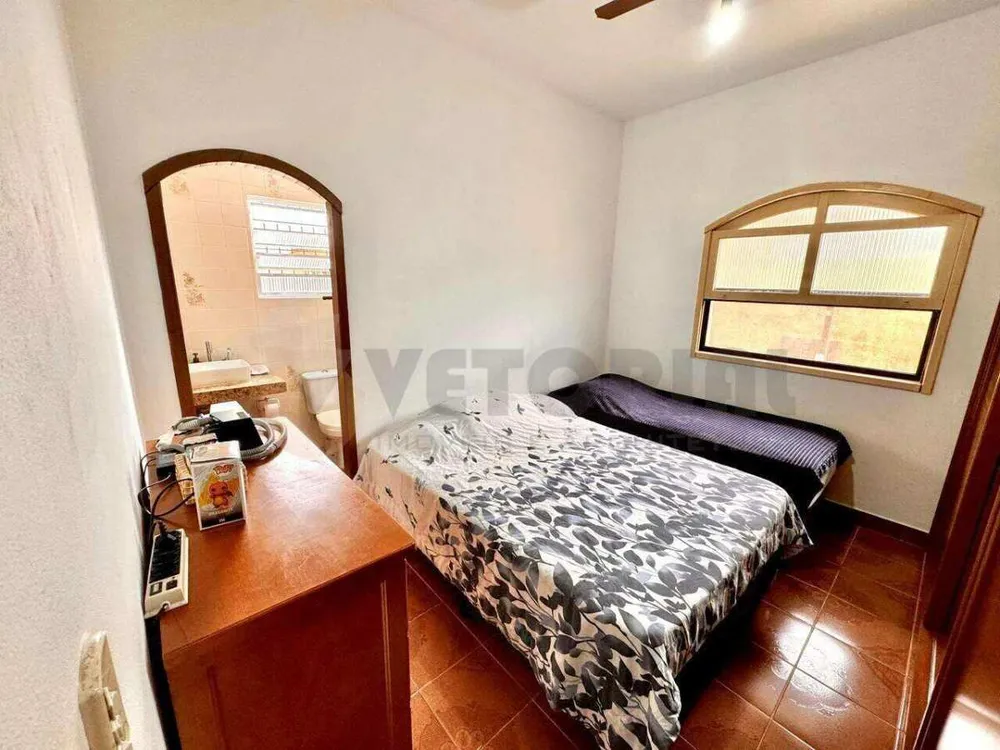 Casa, 3 quartos, 200 m² - Foto 9