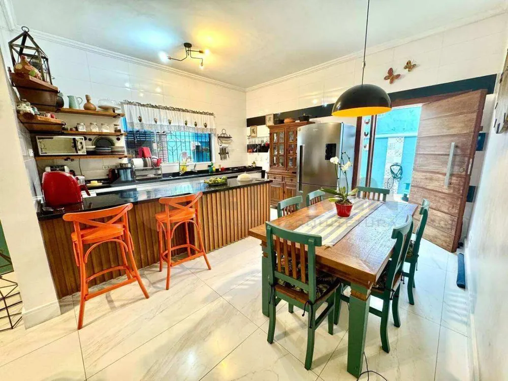 Casa, 3 quartos, 193 m² - Foto 9