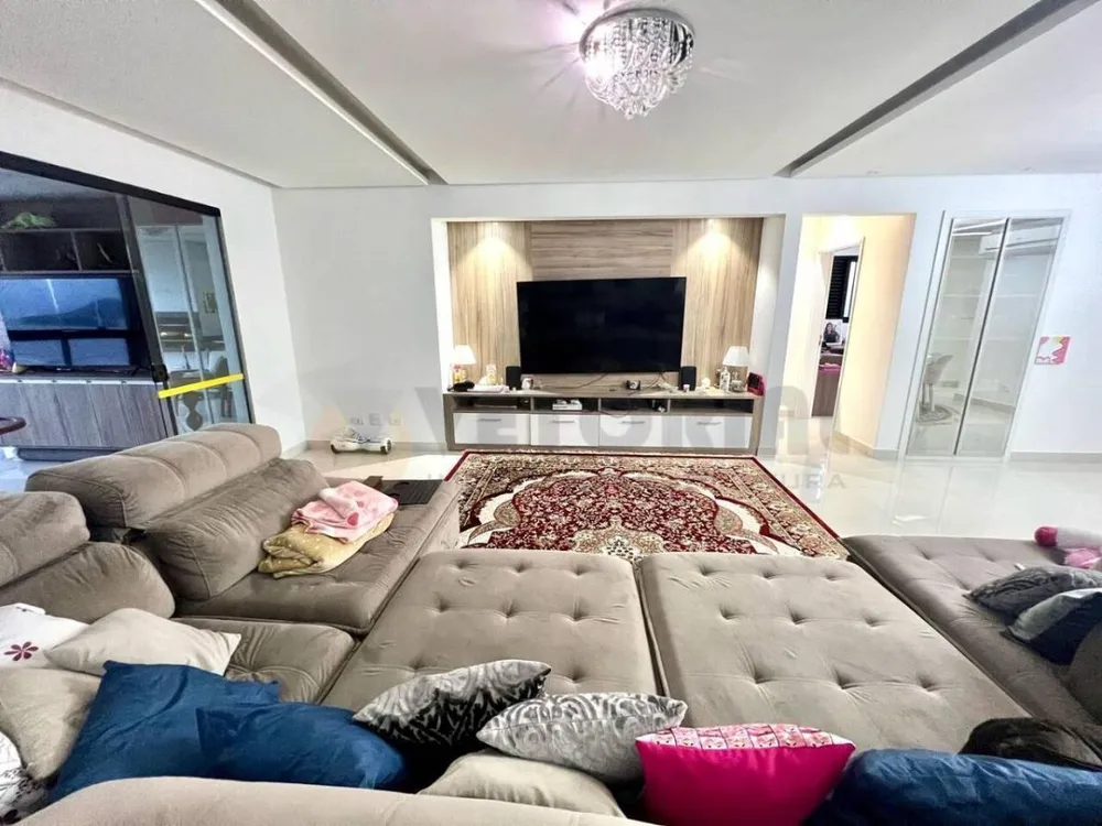 Apartamento, 3 quartos, 143 m² - Foto 4
