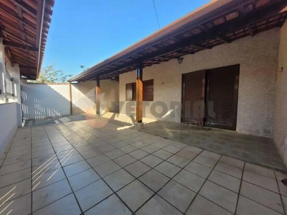 Casa, 3 quartos, 168 m² - Foto 1