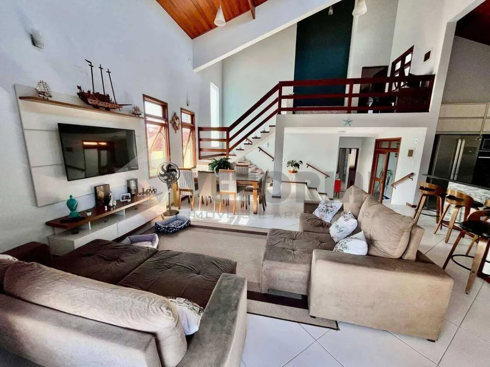 Sobrado, 3 quartos, 272 m² - Foto 3