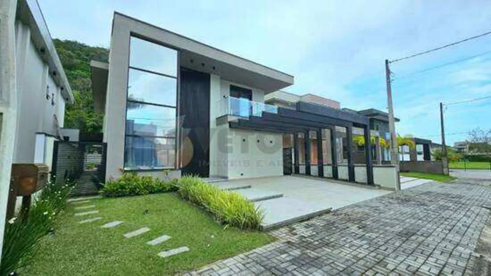 Casa, 4 quartos, 310 m² - Foto 1