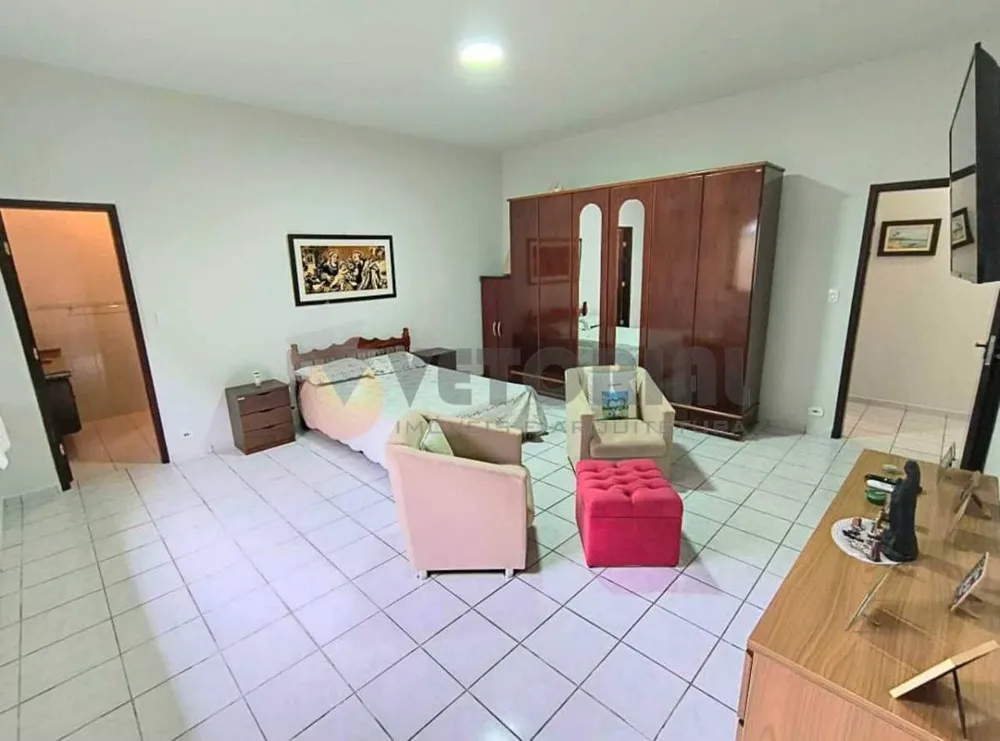 Casa, 4 quartos, 266 m² - Foto 5