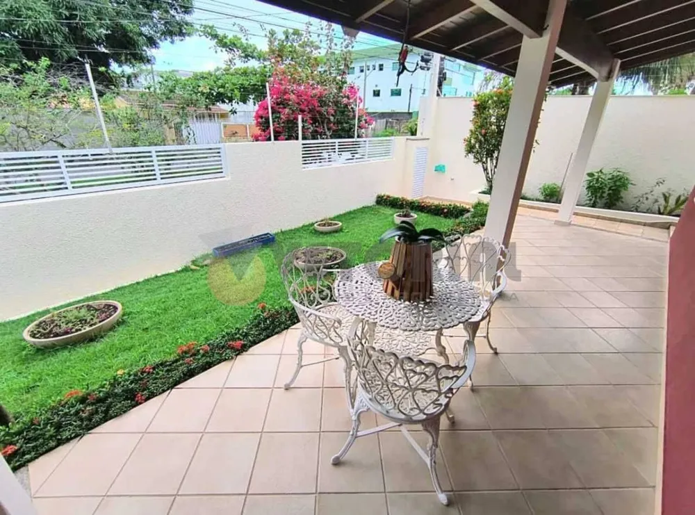 Casa, 4 quartos, 266 m² - Foto 1