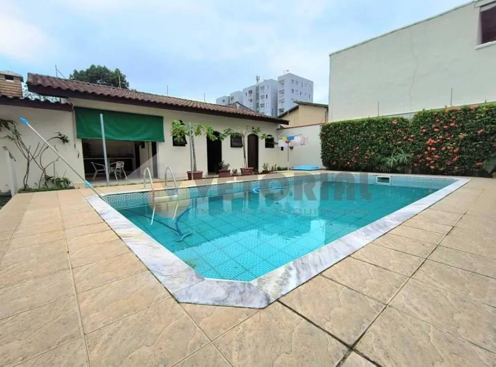 Casa, 4 quartos, 266 m² - Foto 2