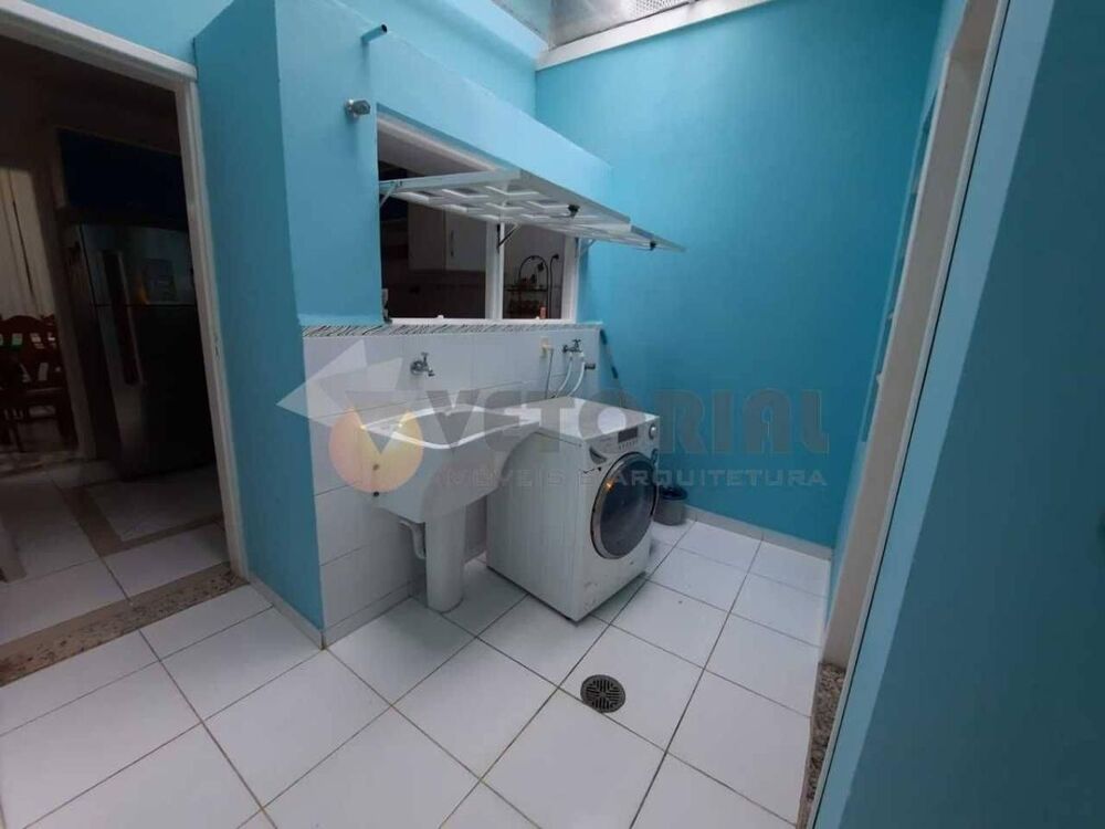 Casa à venda com 3 quartos, 17m² - Foto 4