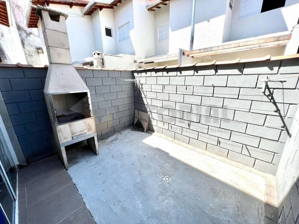 Sobrado à venda com 2 quartos, 66m² - Foto 2