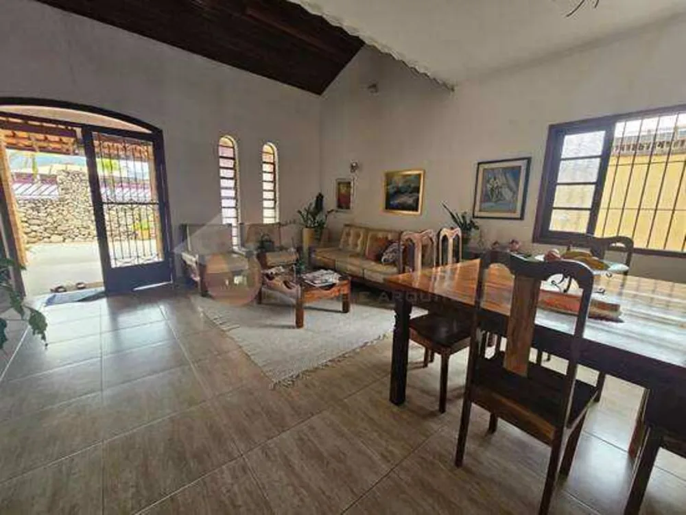 Casa, 5 quartos, 290 m² - Foto 1