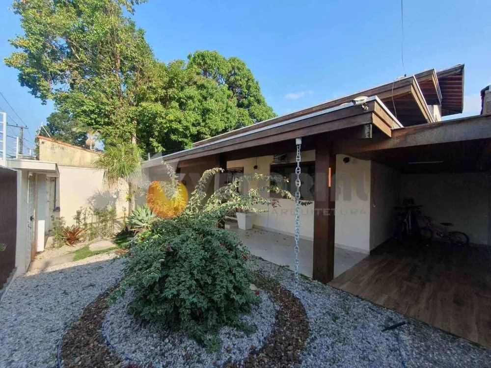 Casa, 3 quartos, 217 m² - Foto 2