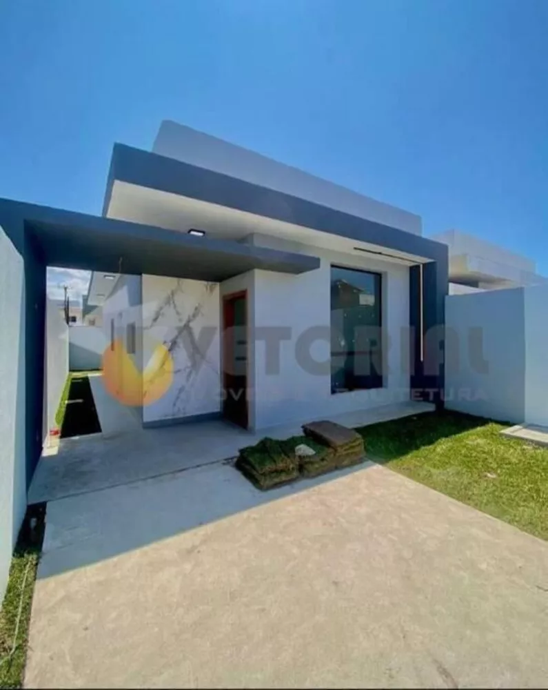 Casa à venda com 2 quartos, 62m² - Foto 1