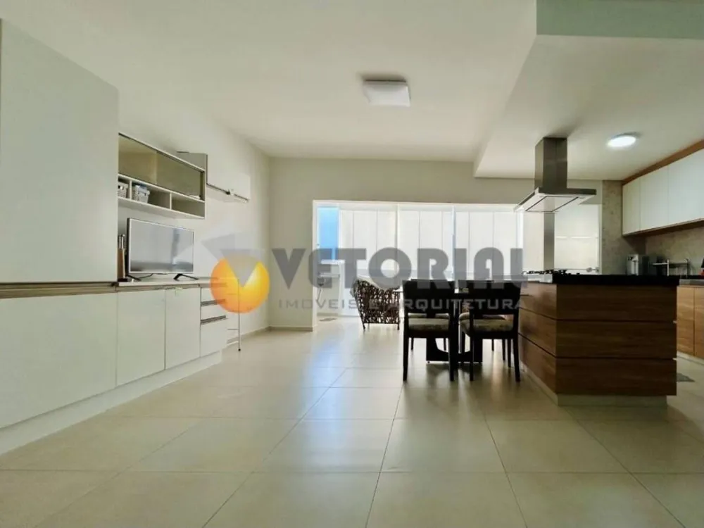 Cobertura, 3 quartos, 156 m² - Foto 2