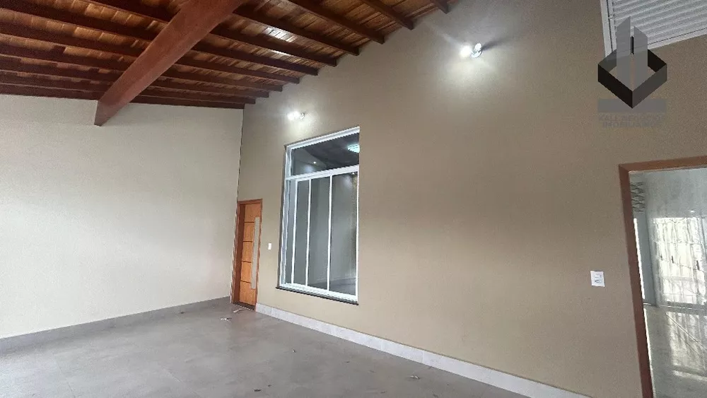 Casa à venda com 3 quartos - Foto 1