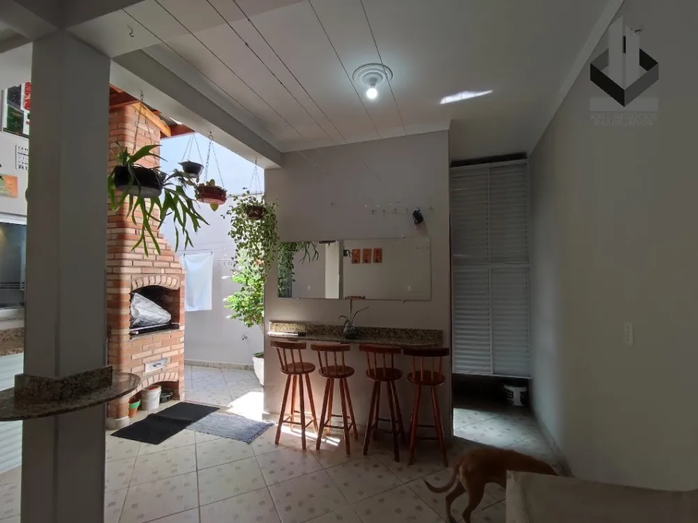 Casa, 3 quartos, 182 m² - Foto 2