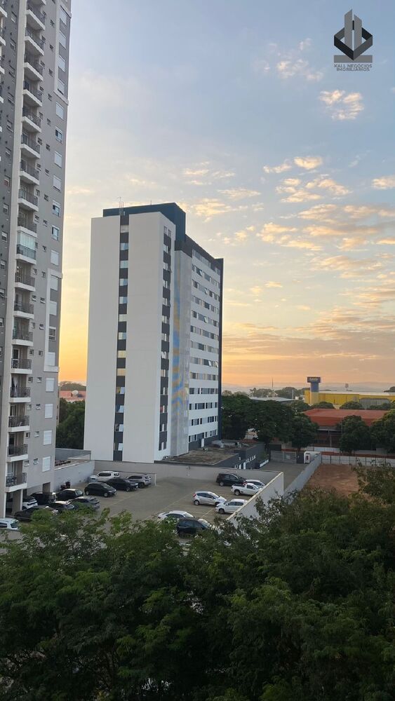 Apartamento à venda com 3 quartos, 84m² - Foto 1