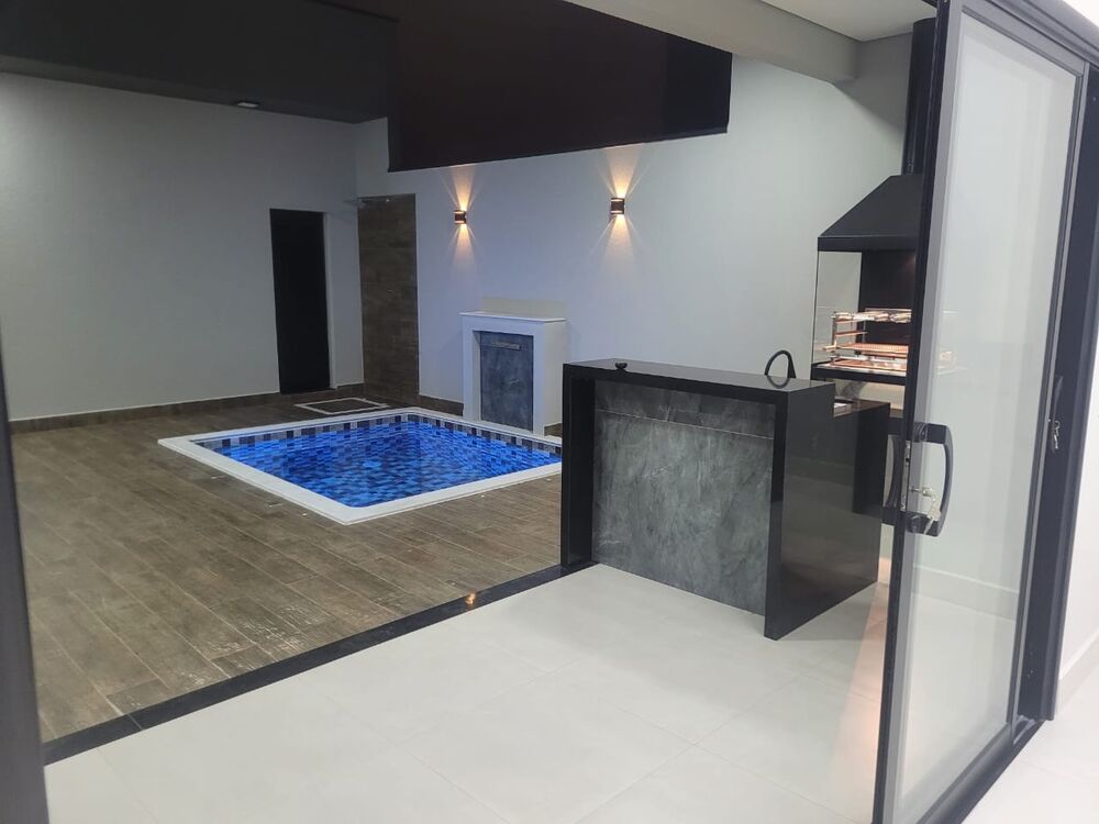 Casa à venda com 3 quartos, 250m² - Foto 3