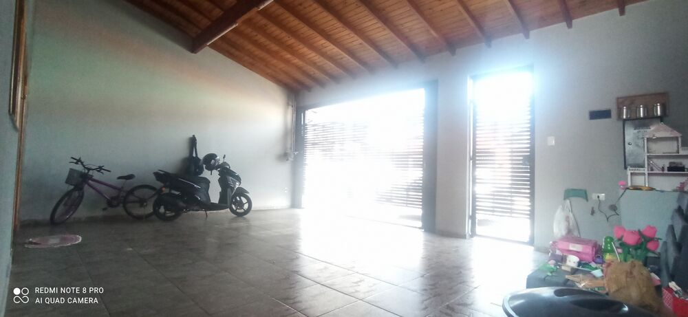 Casa à venda e aluguel com 3 quartos - Foto 1