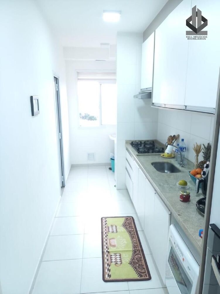 Apartamento à venda com 3 quartos, 92m² - Foto 2