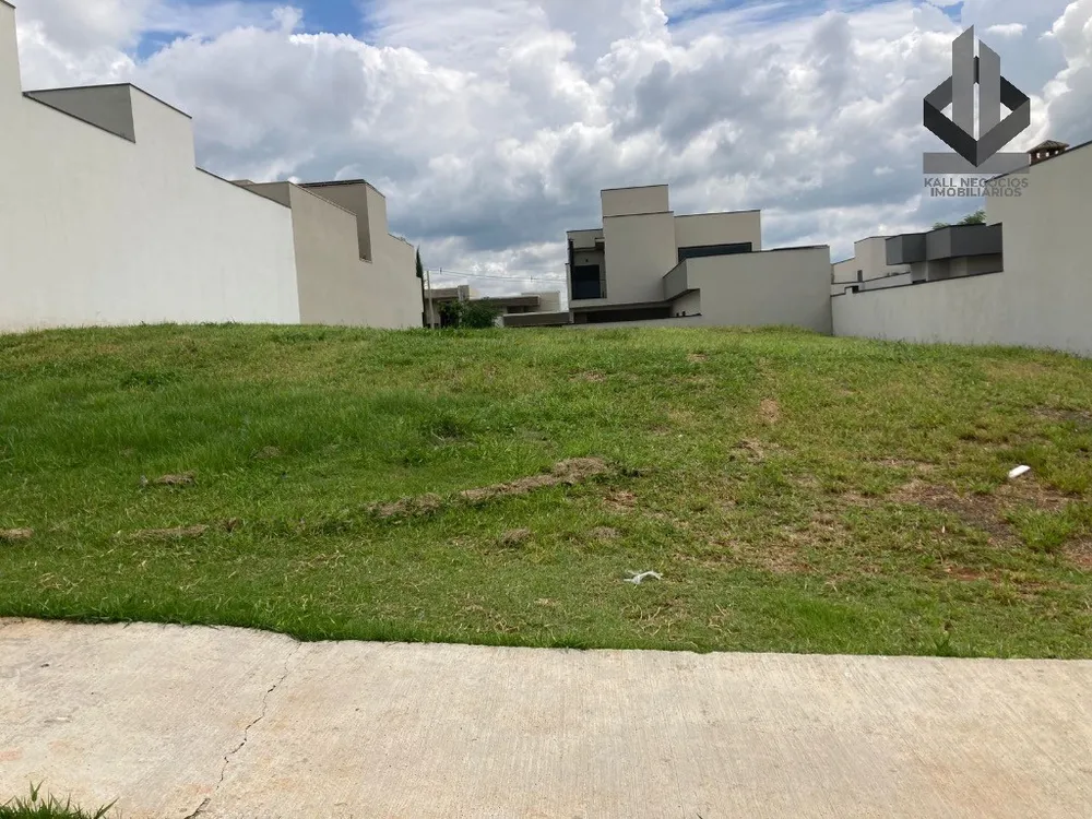 Terreno, 302 m² - Foto 1