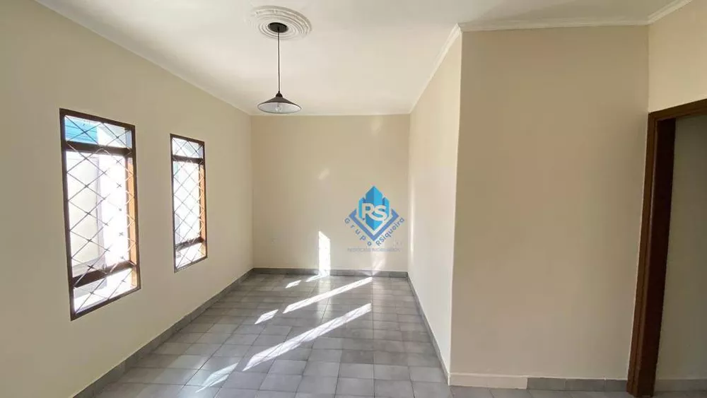 Casa à venda com 3 quartos, 141m² - Foto 8