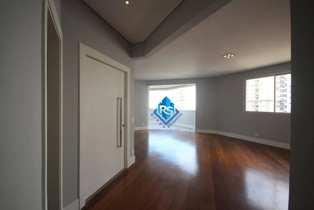 Apartamento, 3 quartos, 244 m² - Foto 2