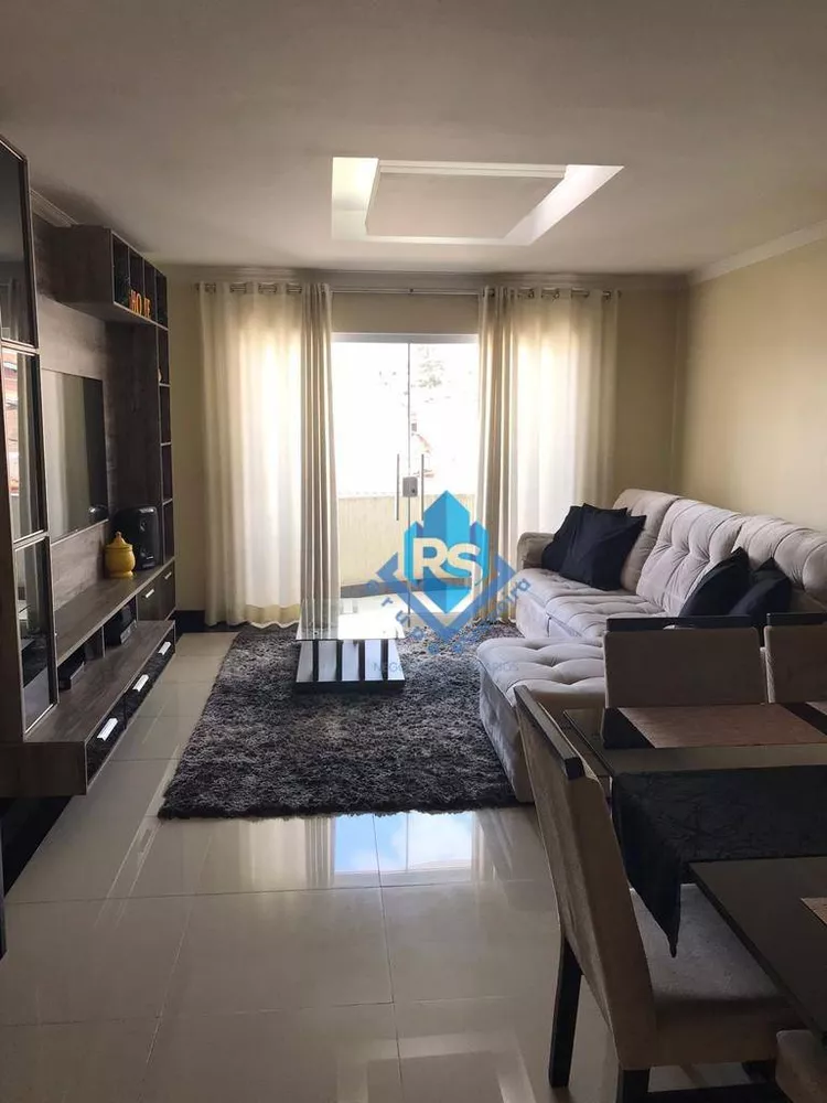 Sobrado à venda com 2 quartos, 205m² - Foto 1