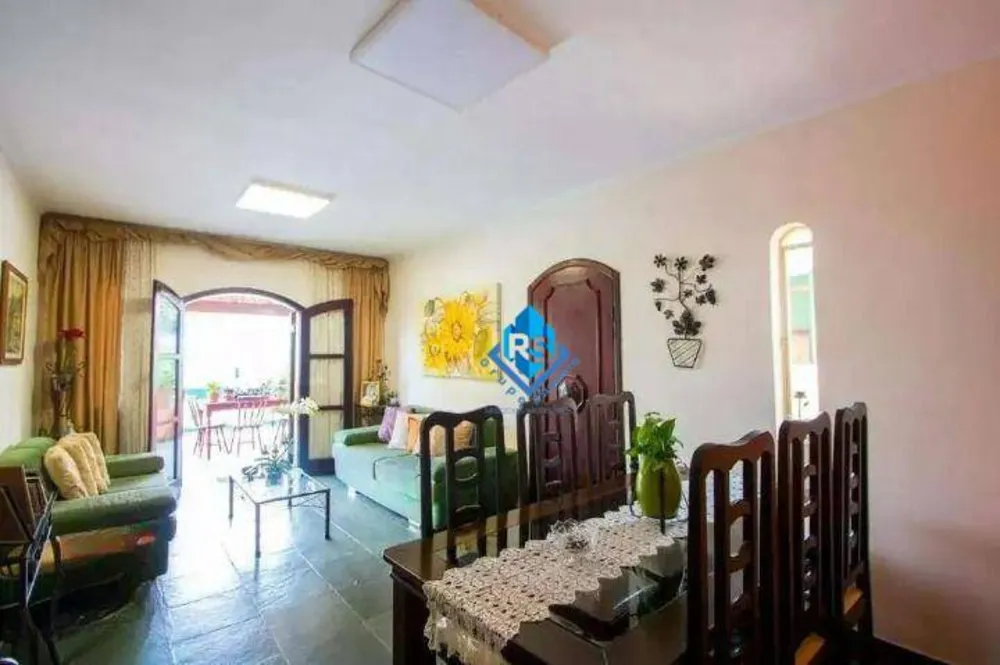 Sobrado, 4 quartos, 200 m² - Foto 1