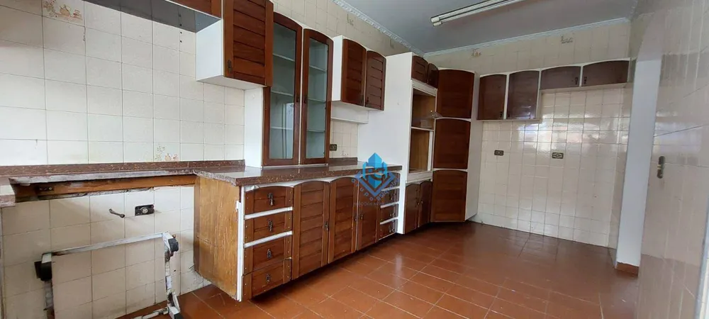Sobrado, 3 quartos, 438 m² - Foto 1