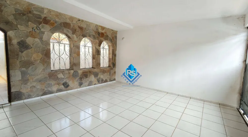 Sobrado, 3 quartos, 212 m² - Foto 1