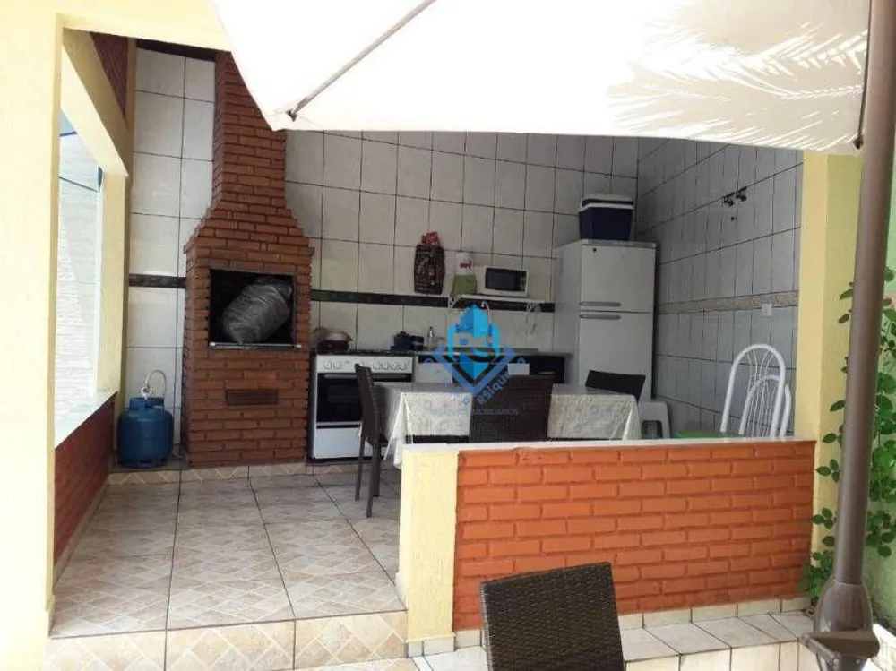 Casa, 3 quartos, 210 m² - Foto 3