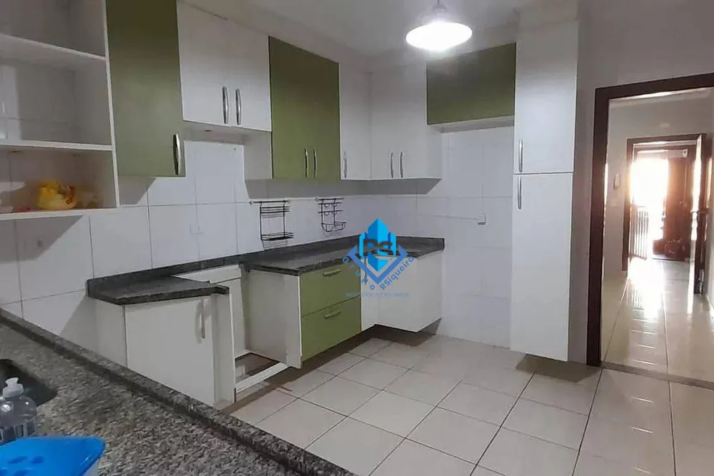 Sobrado, 3 quartos, 200 m² - Foto 1