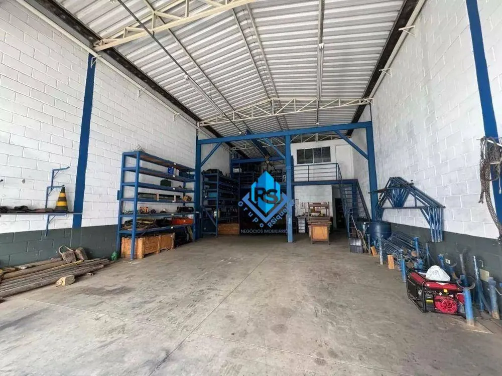 Depósito-Galpão, 200 m² - Foto 1