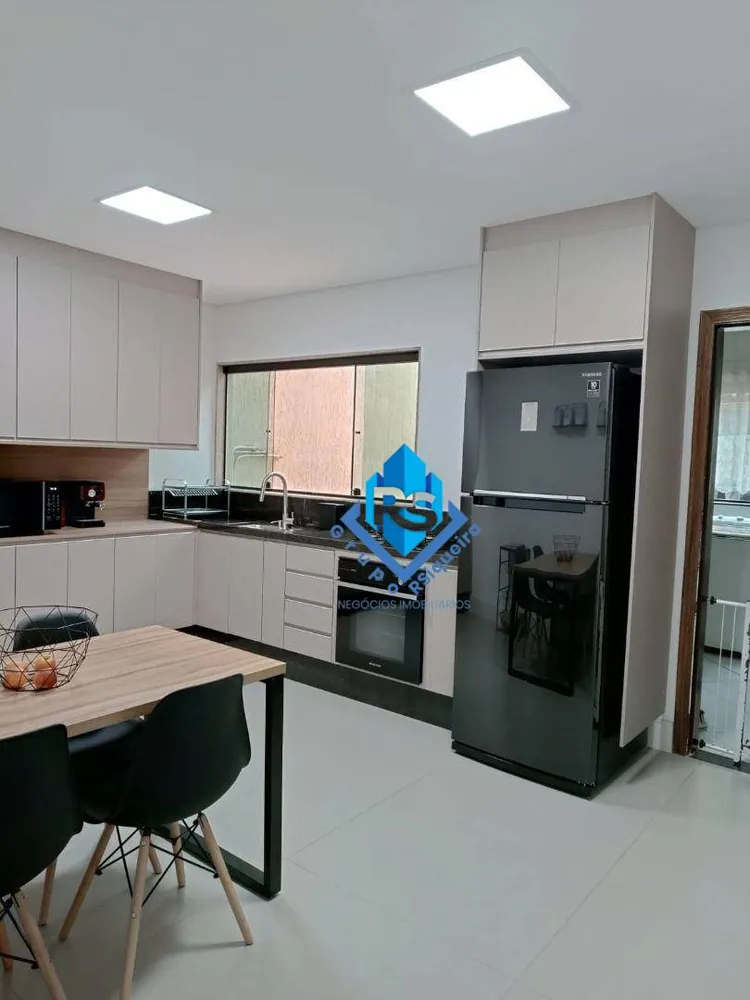 Sobrado, 4 quartos, 238 m² - Foto 6