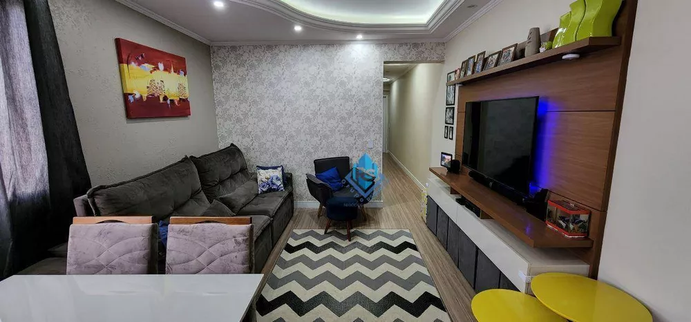 Apartamento à venda com 3 quartos, 87m² - Foto 2