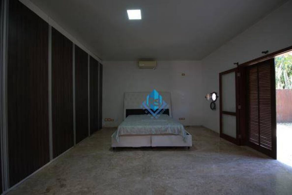Casa de Condomínio à venda com 7 quartos, 563m² - Foto 9