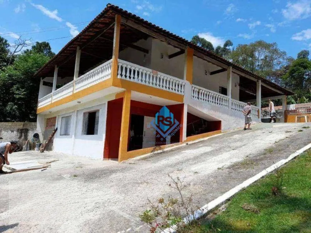 Chácara, 4 quartos, 3045 m² - Foto 1