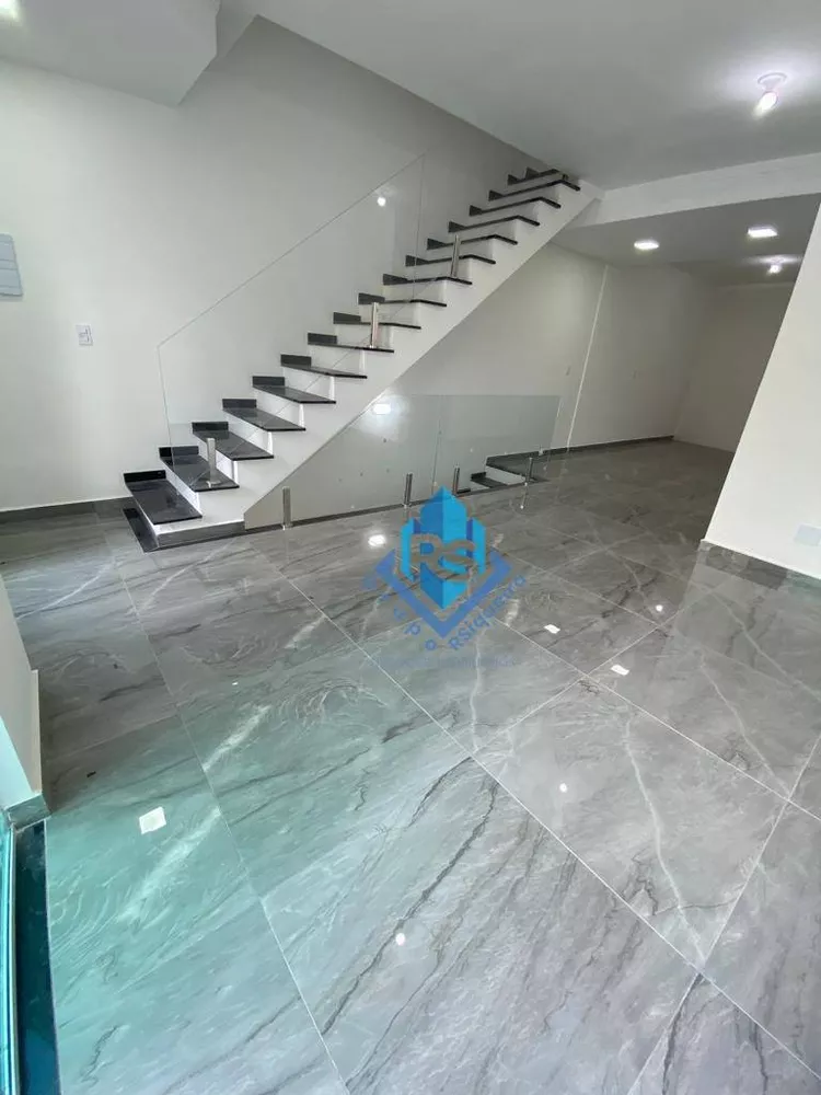 Sobrado à venda com 3 quartos, 144m² - Foto 1