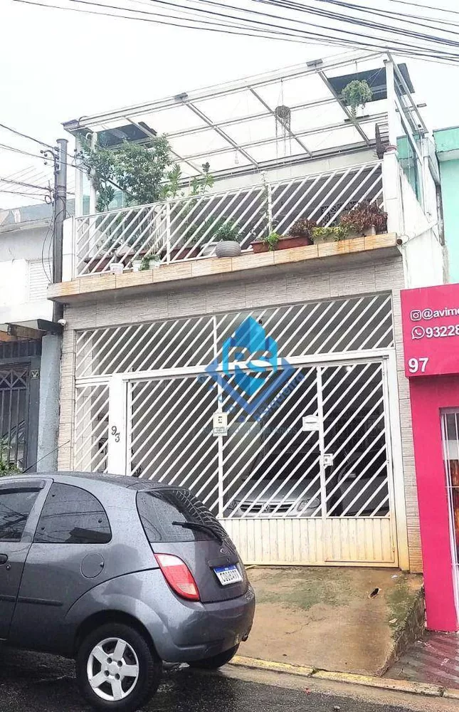 Sobrado à venda com 6 quartos, 200m² - Foto 1