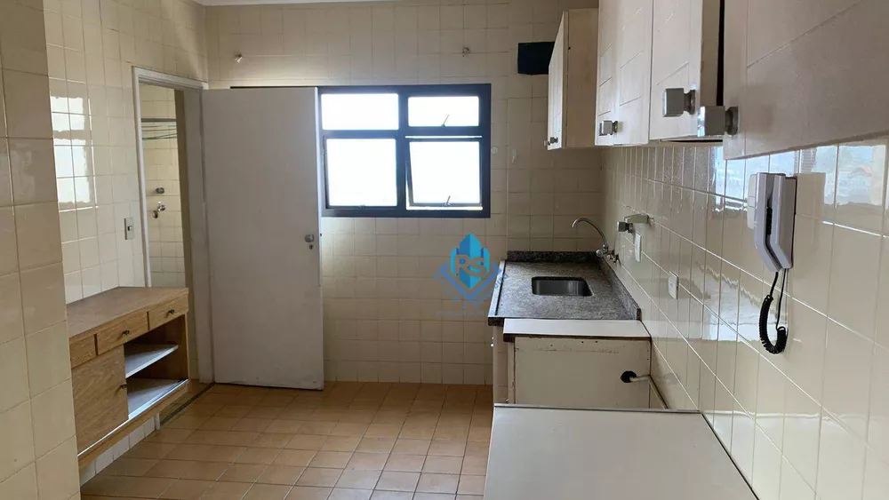 Apartamento à venda e aluguel com 3 quartos, 98m² - Foto 4