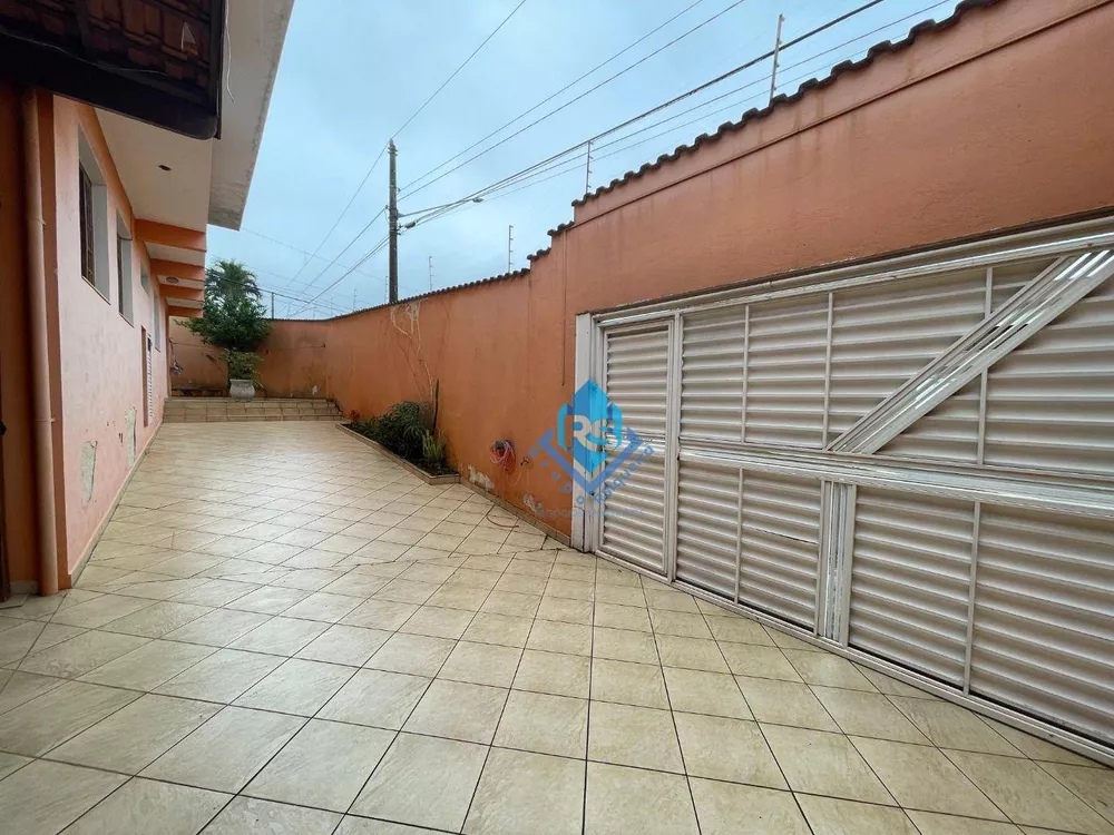 Sobrado à venda com 4 quartos, 329m² - Foto 4