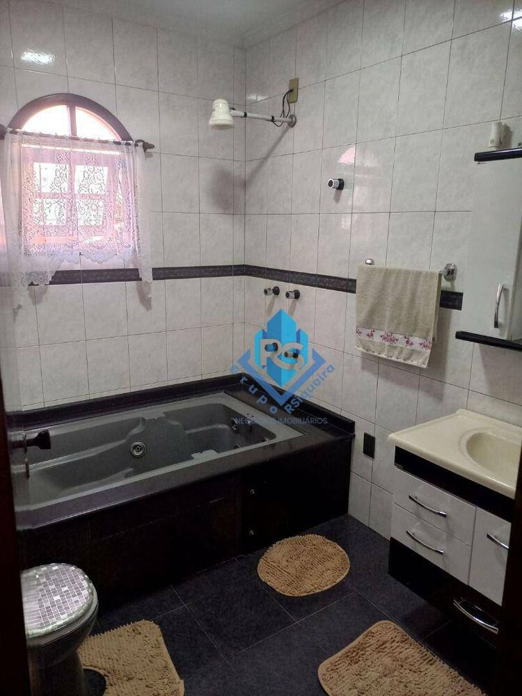 Casa, 3 quartos, 250 m² - Foto 9