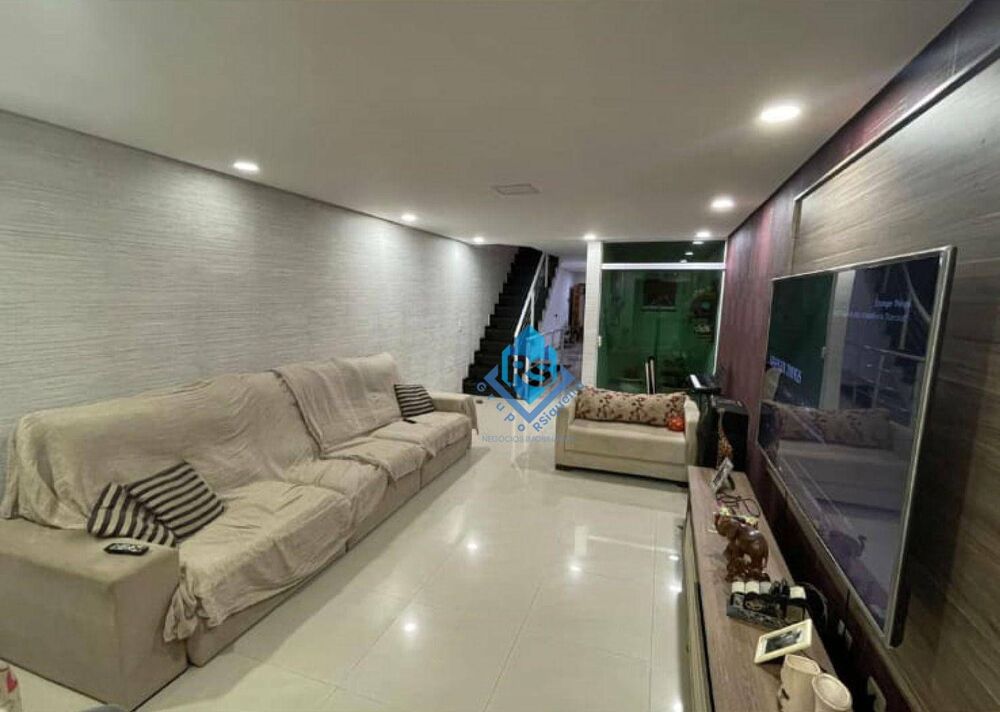 Sobrado, 3 quartos, 250 m² - Foto 1
