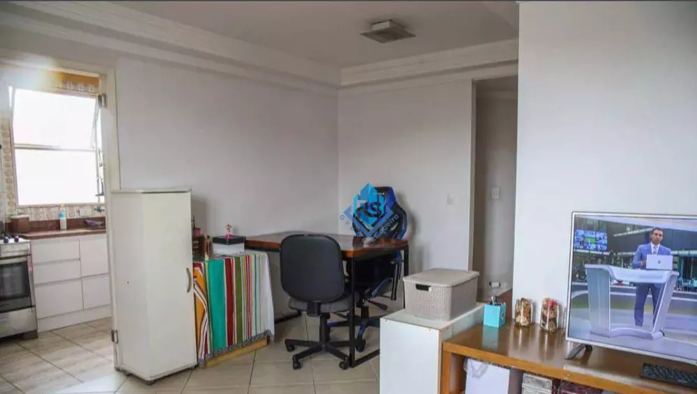 Apartamento à venda com 2 quartos, 63m² - Foto 4