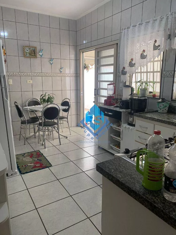 Casa à venda com 3 quartos, 110M2 - Foto 2