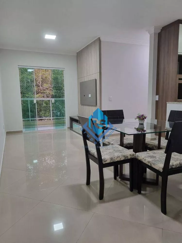 Apartamento à venda com 2 quartos, 63m² - Foto 2