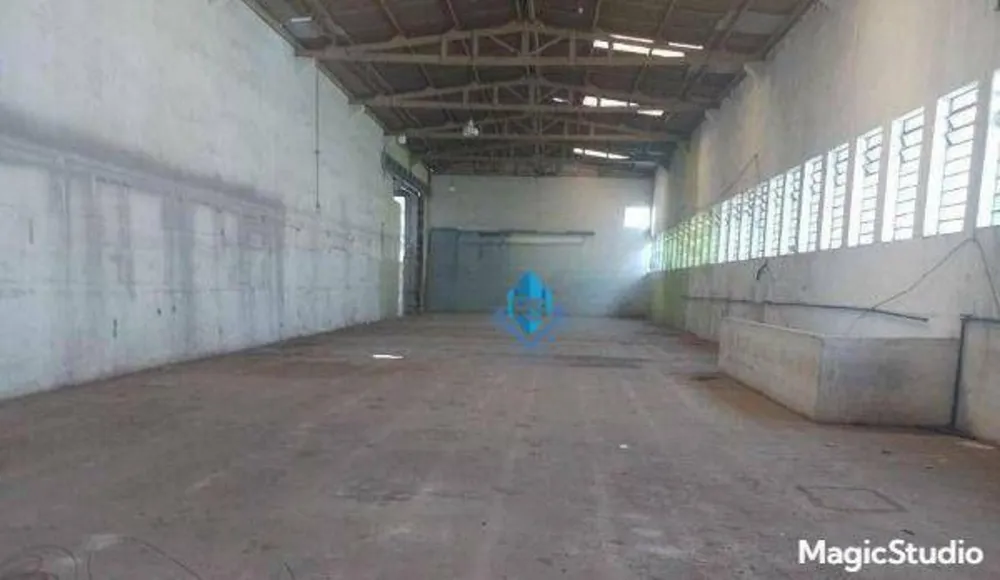 Depósito-Galpão, 750 m² - Foto 1