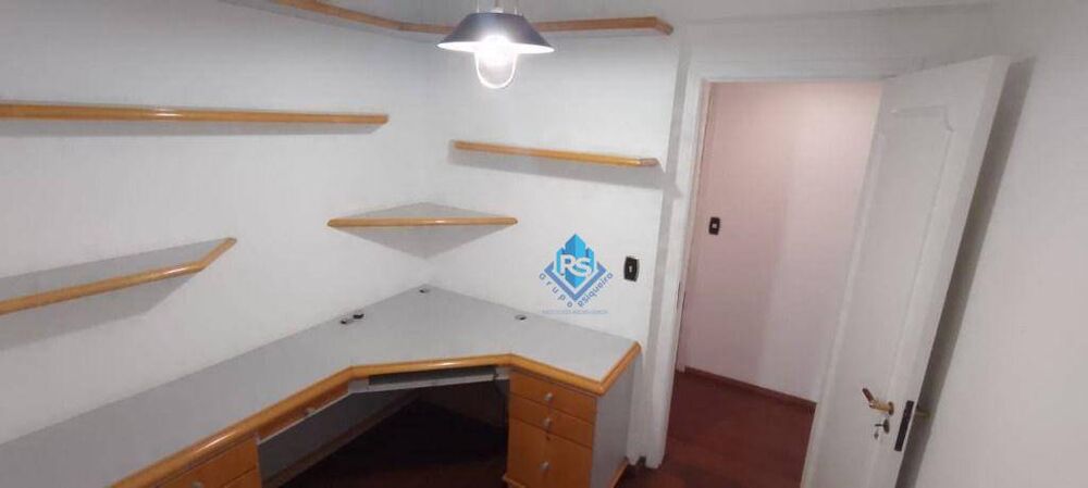 Apartamento para alugar com 3 quartos, 187m² - Foto 4