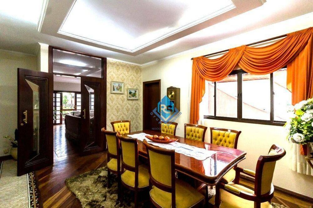 Sobrado à venda e aluguel com 5 quartos, 750m² - Foto 1