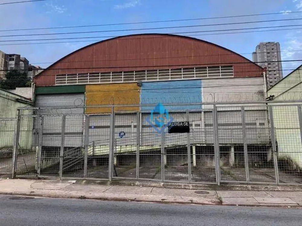 Depósito-Galpão-Armazém para alugar, 700m² - Foto 1