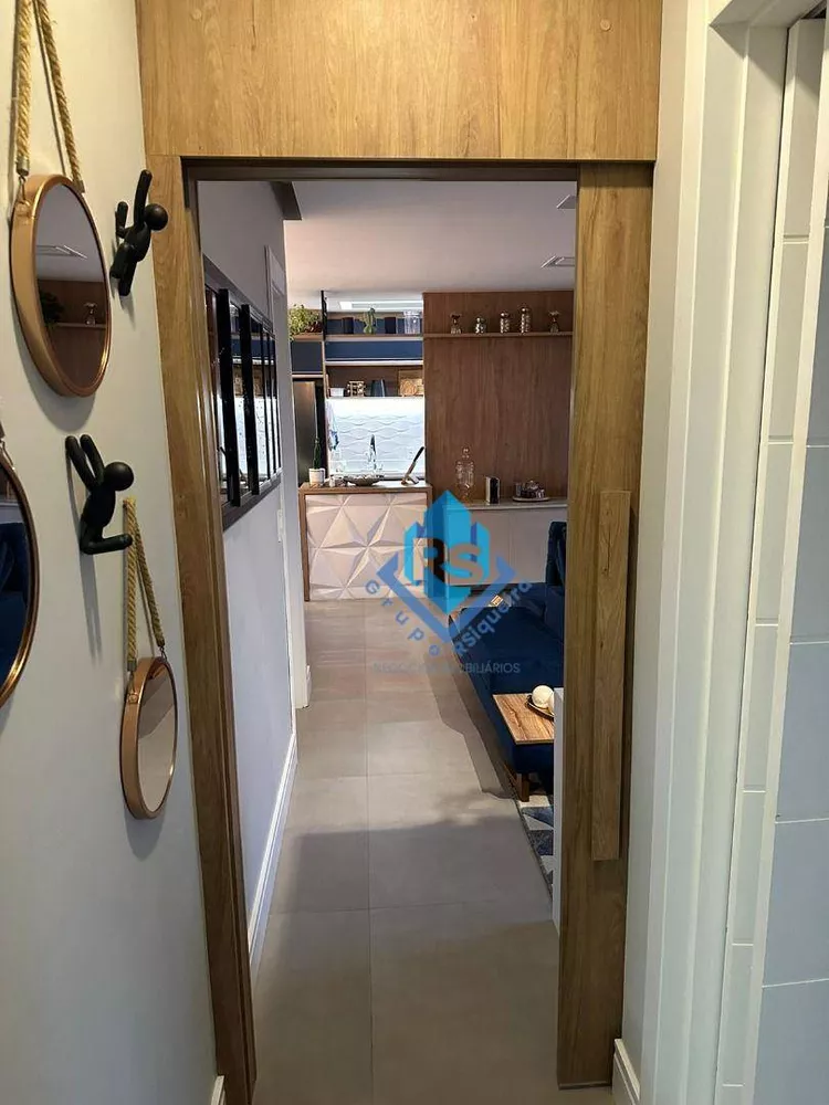 Apartamento à venda com 2 quartos, 75m² - Foto 4